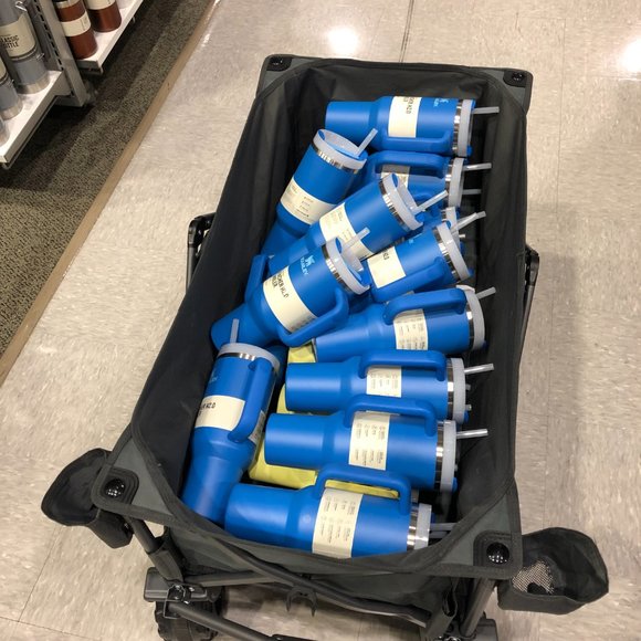 Stanley Quencher H2.0 40 OZ tumbler azure blue New release - Picture 3 of 7